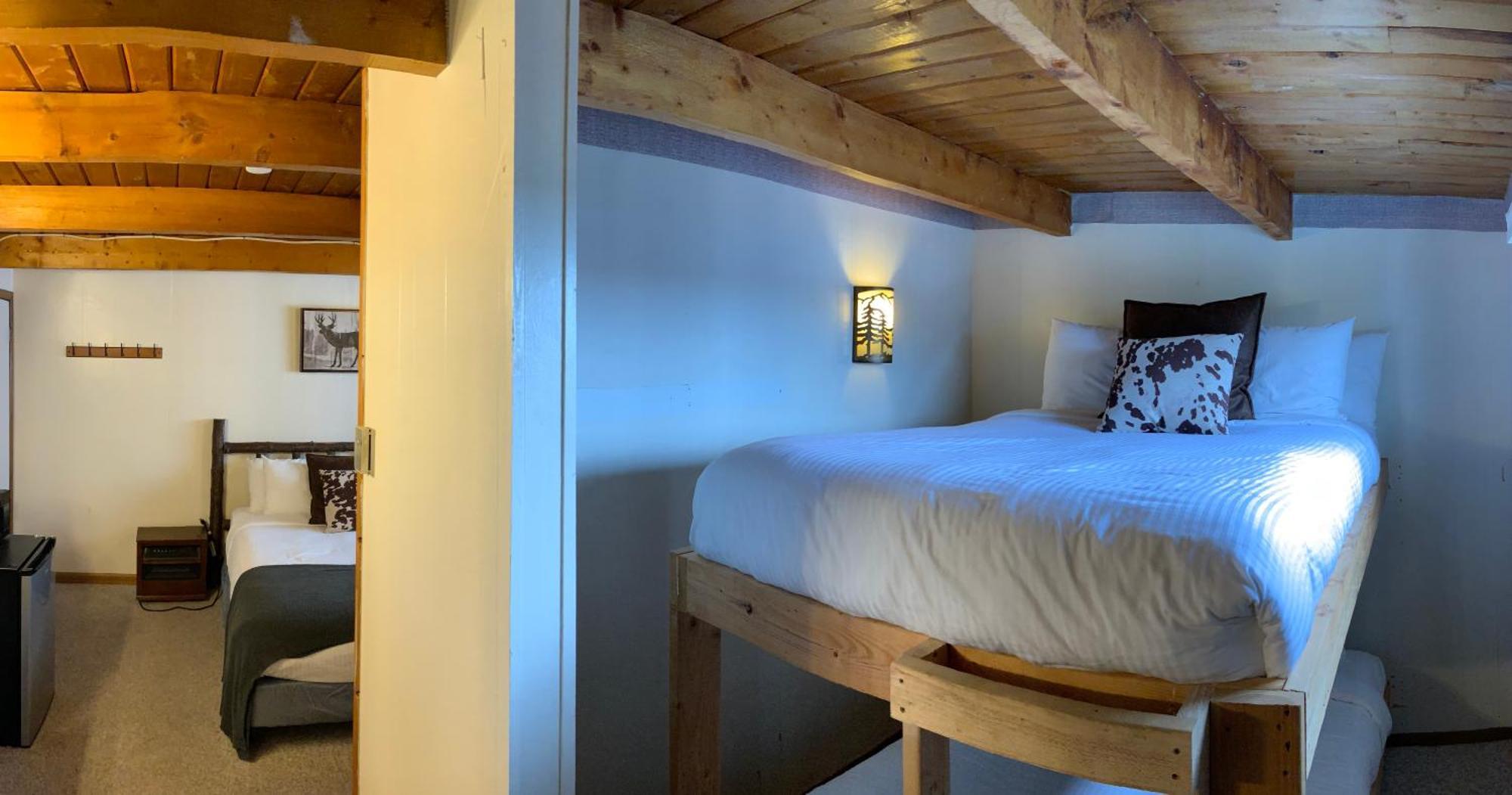 River Lodge Island Park Room photo