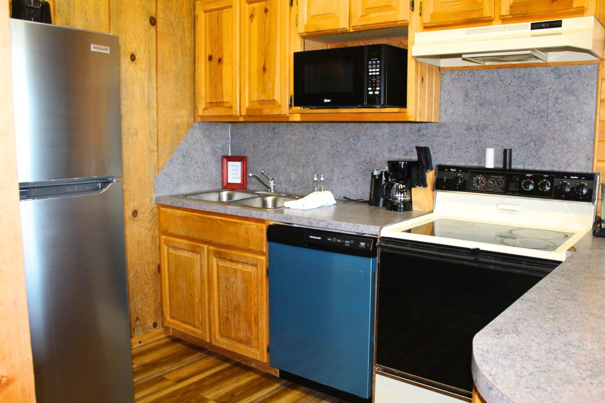 River Lodge Island Park Room photo